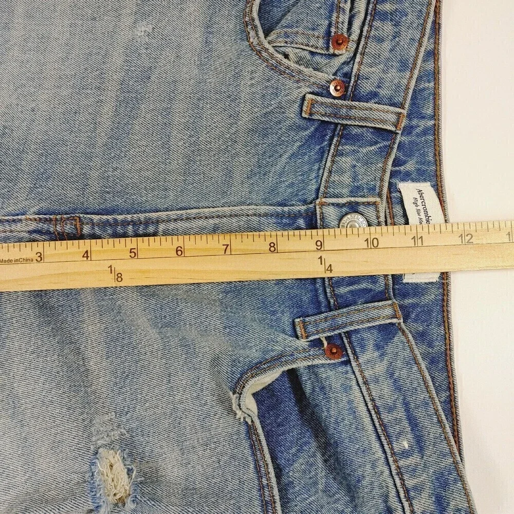 Abercrombie & Fitch High Rise Mom Jean Womens 26/2 S Blue Denim Short Distressed